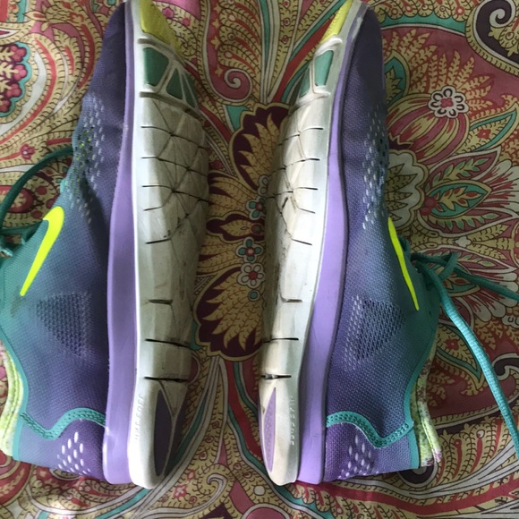 nike free sneakers - Picture 2 of 8